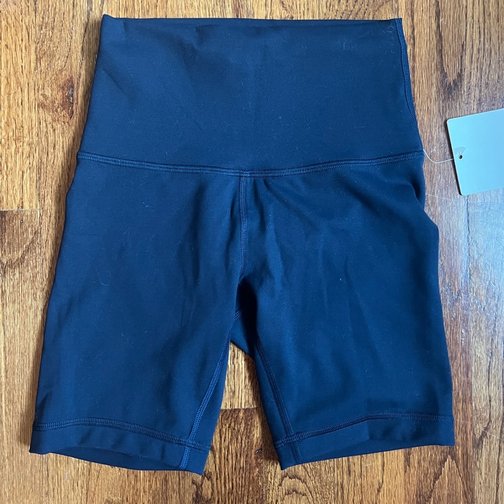 Lululemon Wunder Train High-Rise Short 6"